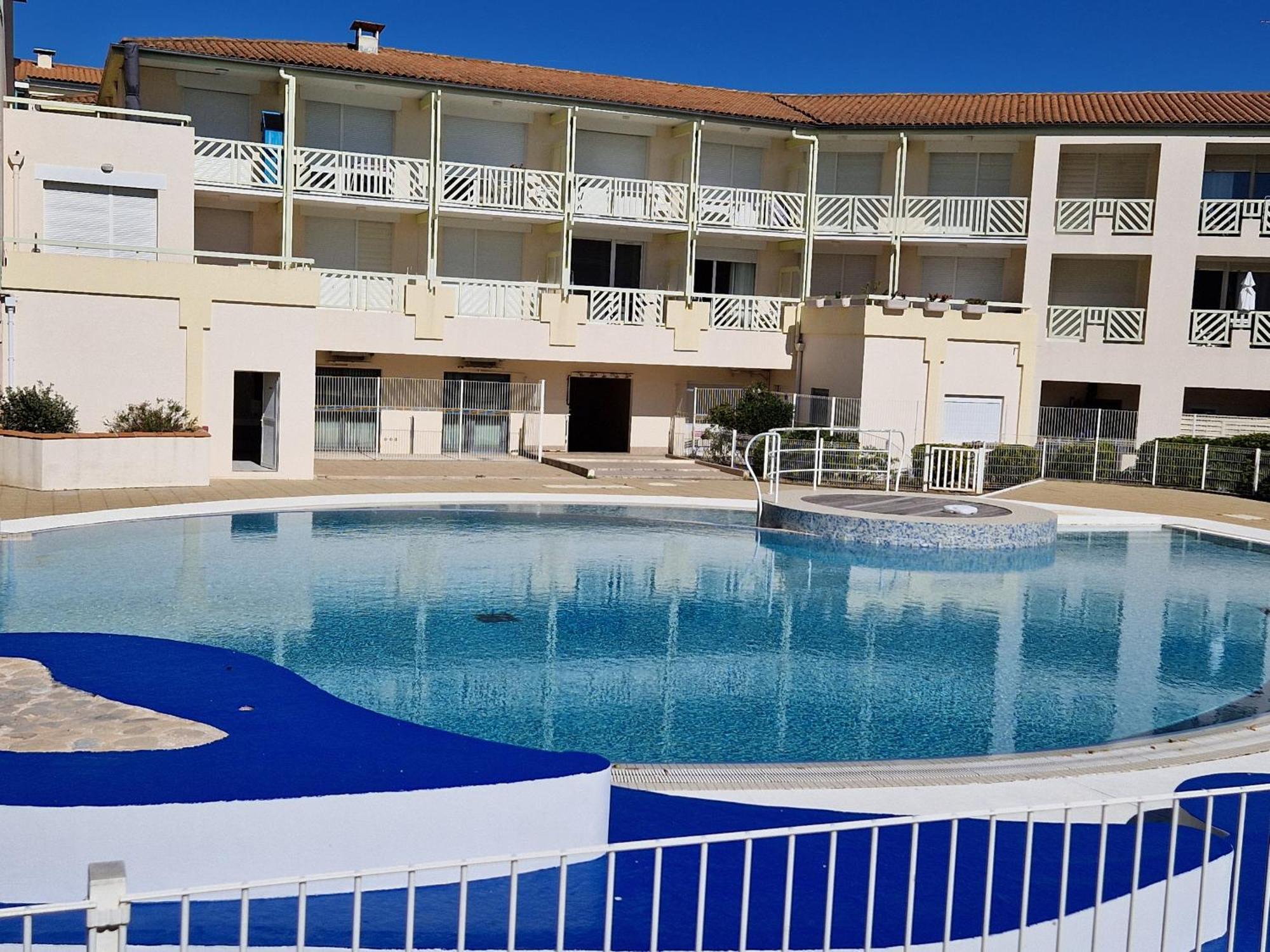 Appartement Avec Piscine, Tennis & Balcon, Centre-Ville Chatelaillon-Plage, 6 Pers, 2 Ch - Fr-1-706-17 Exterior foto