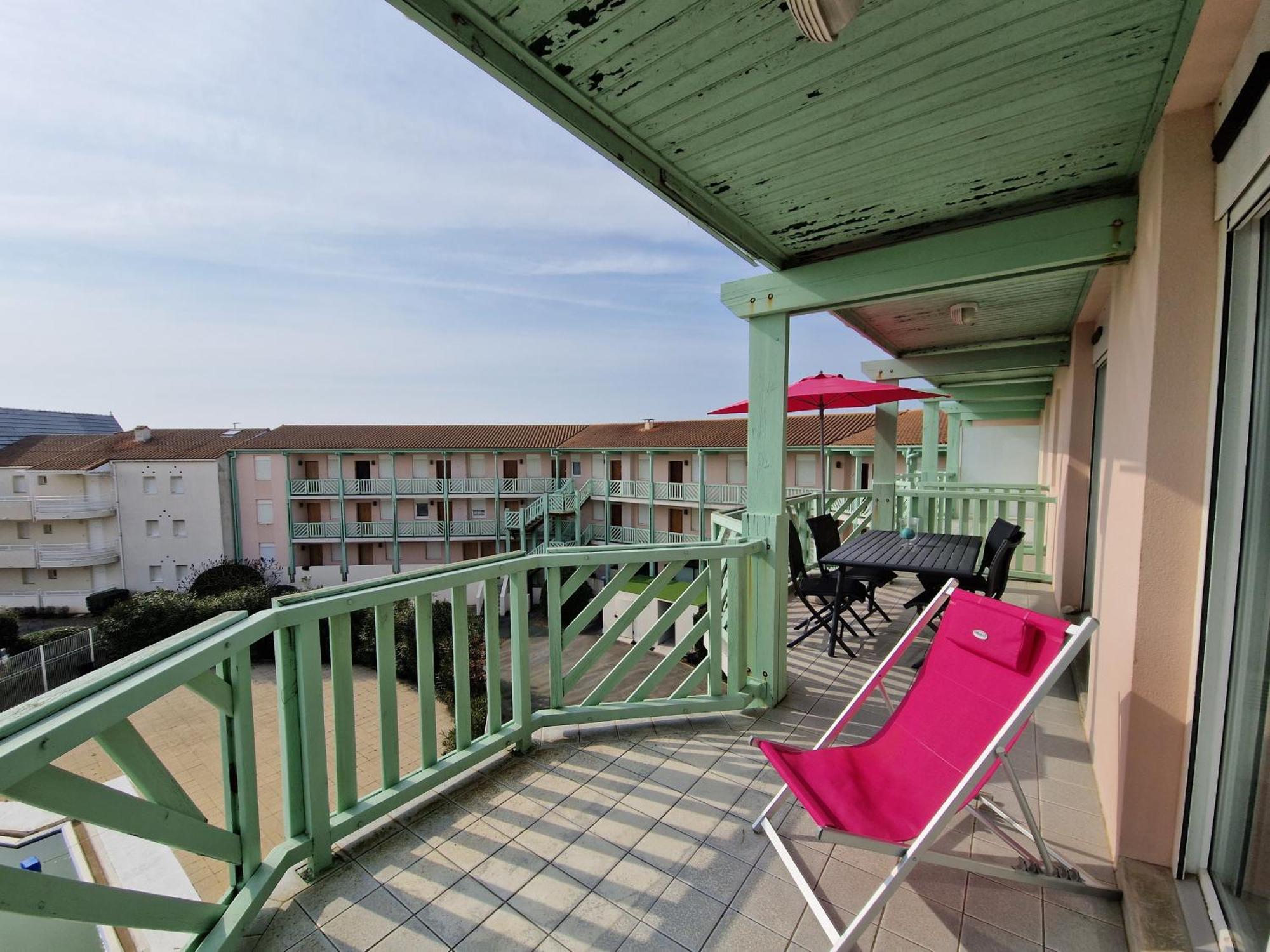 Appartement Avec Piscine, Tennis & Balcon, Centre-Ville Chatelaillon-Plage, 6 Pers, 2 Ch - Fr-1-706-17 Exterior foto