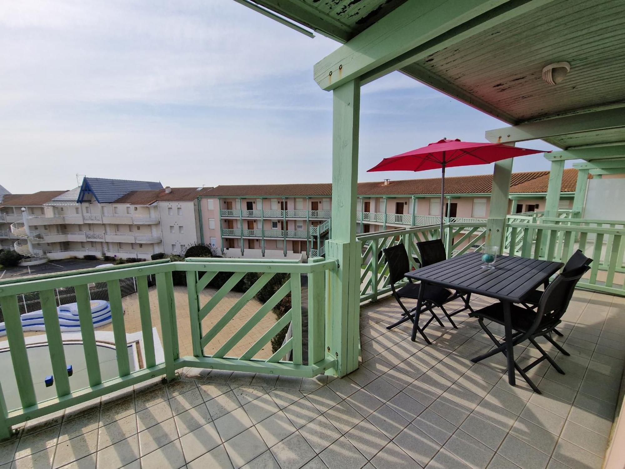 Appartement Avec Piscine, Tennis & Balcon, Centre-Ville Chatelaillon-Plage, 6 Pers, 2 Ch - Fr-1-706-17 Exterior foto